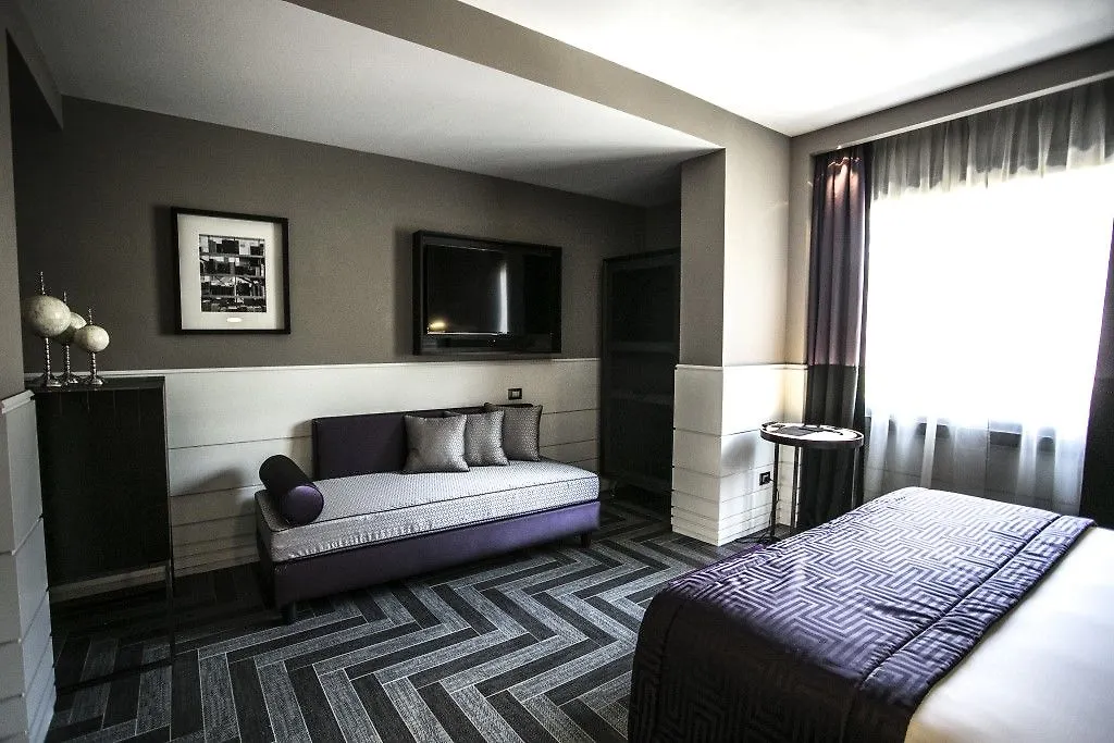 **** Hotel The Tribune, Part Of Jdv By Hyatt Roma Italia